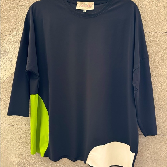 Chairs Cocol tunic. Only worn a few times. - Picture 1 of 4